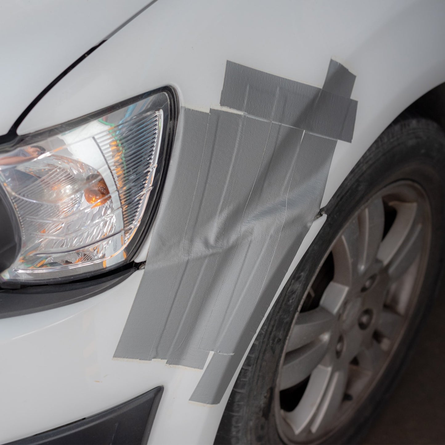 5-Pack Heavy Duty Waterproof Duct Tape (2" x 30 Yards)